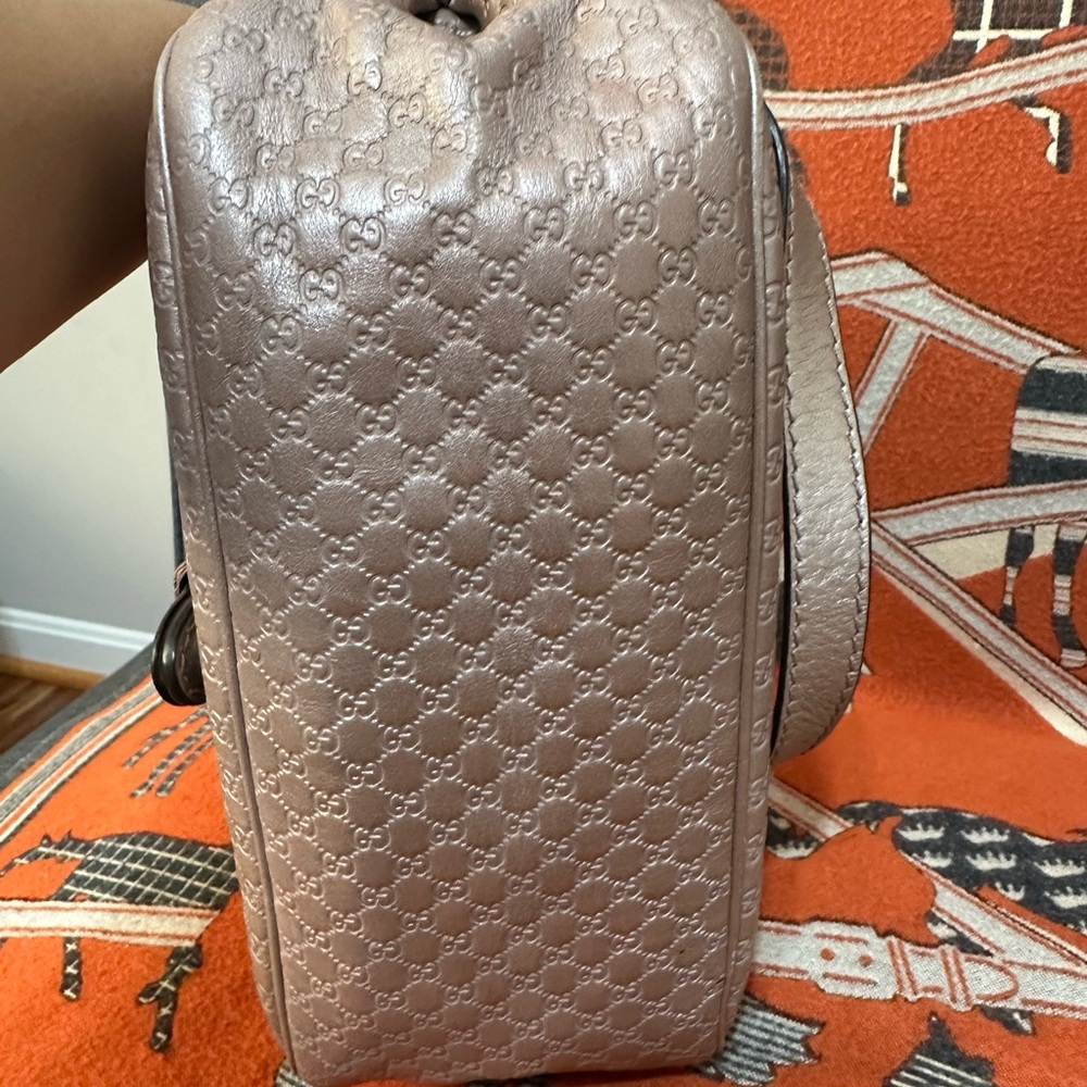 Gucci Metallic Blush Crossbody Bag - Picture 6 of 14